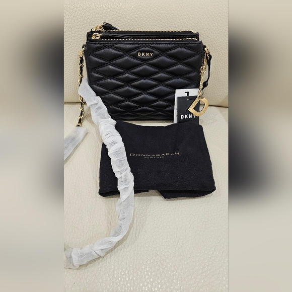 DKNY Lara Double Zip Black 100% Quilted Lamb Leather Crossbody Bag - Picture 1 of 8